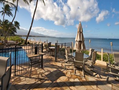 Khei 2 Bedroom Vacation Rental Option Beach, Pool Views!